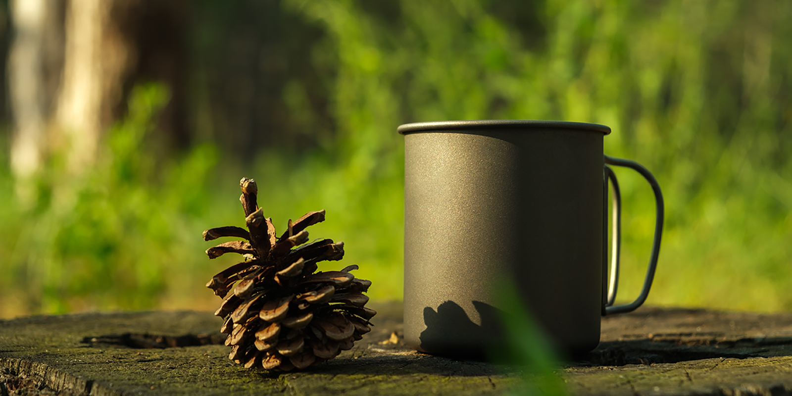 チタン製品ブランドTiTAN WORKSのキャンプイメージ画像1